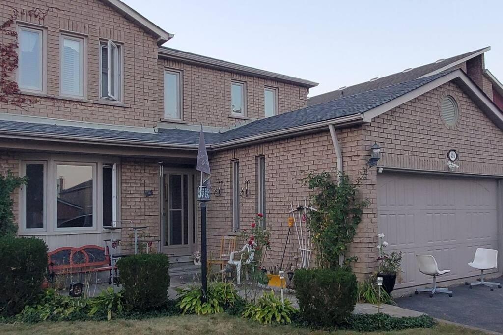 Beautiful House In Mississauga 아파트 외부 사진